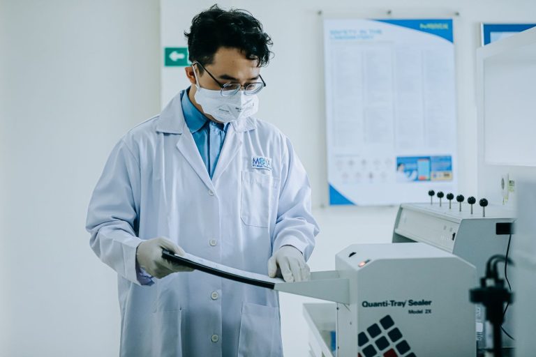 Laboratorium Kualitas Air di IPA Pramuka,  PT Moya Tangerang