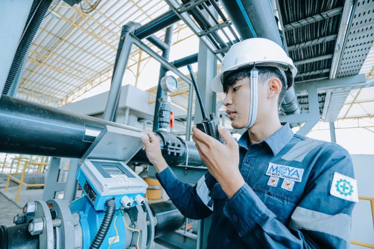 Pengawasan Instrumen di IPA 7 Pramuka,  PT Moya Tangerang